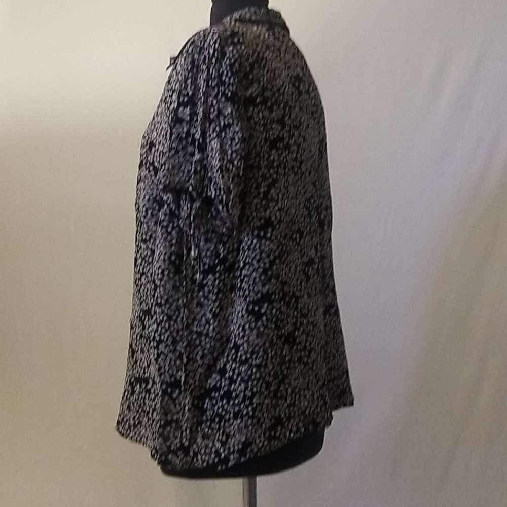 JM Collection Blouse - Picture 2 of 2